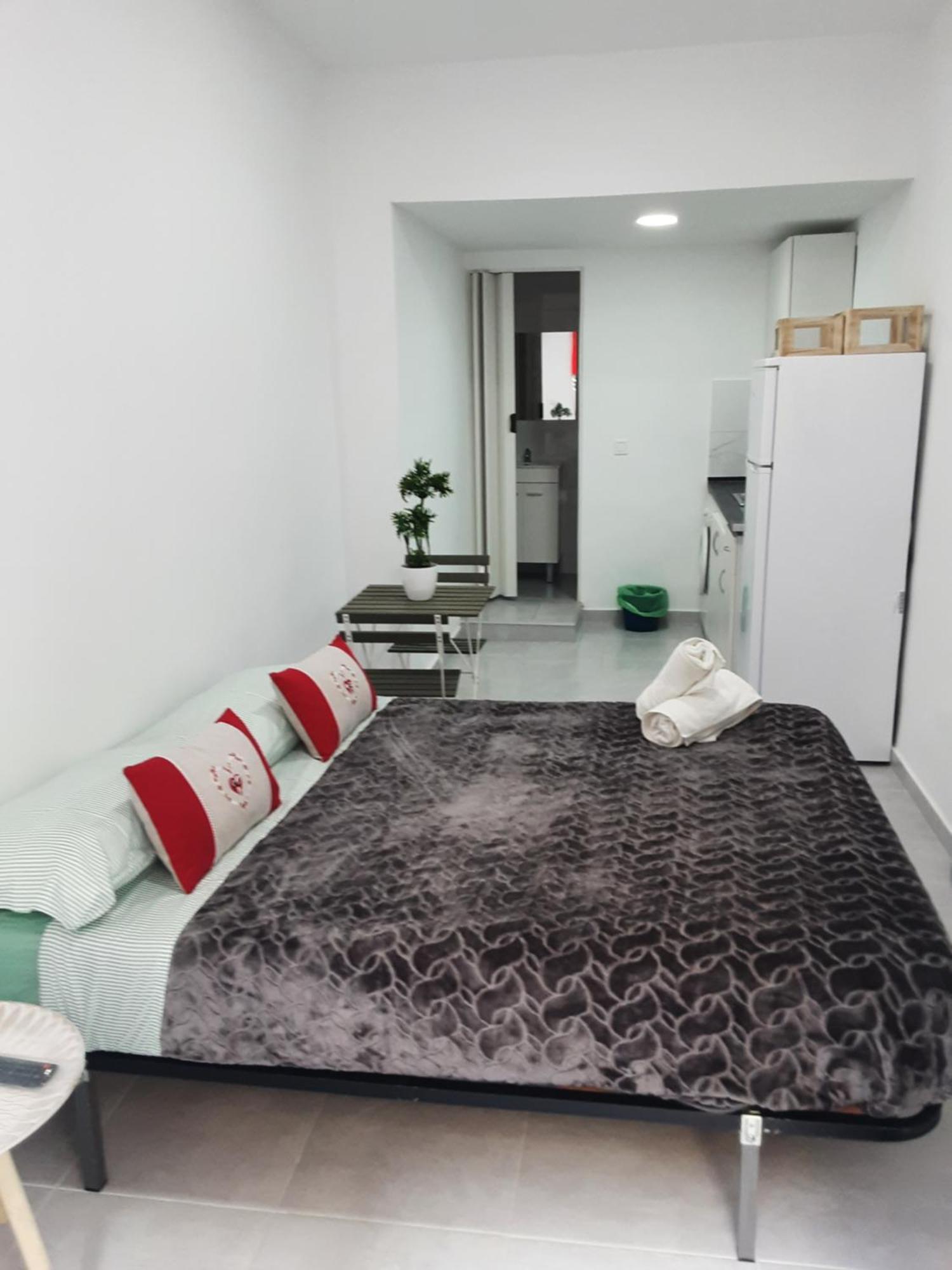 Precioso Apartamento Moderno Cerca Del Carrefour Rosaleda Málaga Kültér fotó