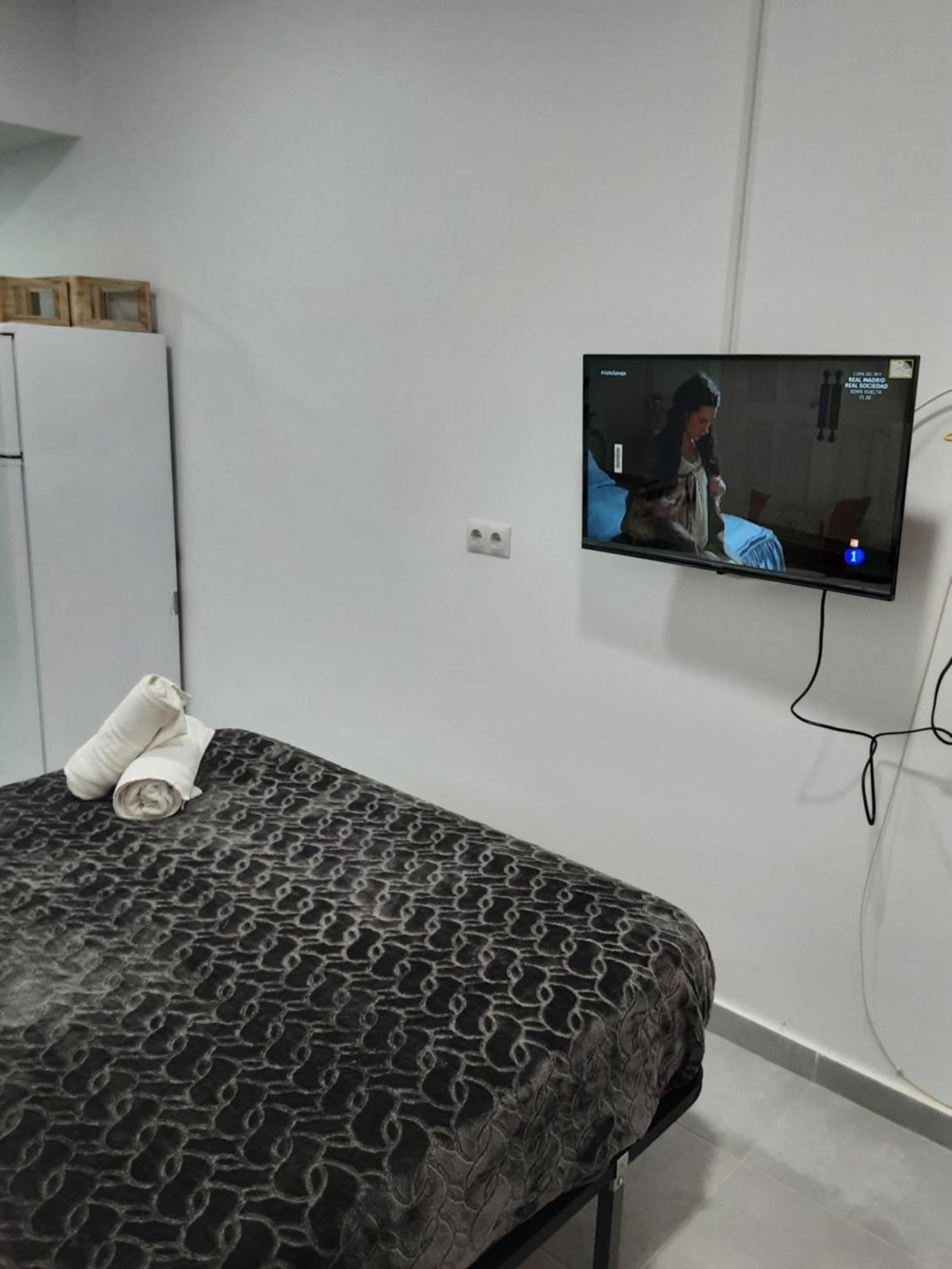 Precioso Apartamento Moderno Cerca Del Carrefour Rosaleda Málaga Kültér fotó